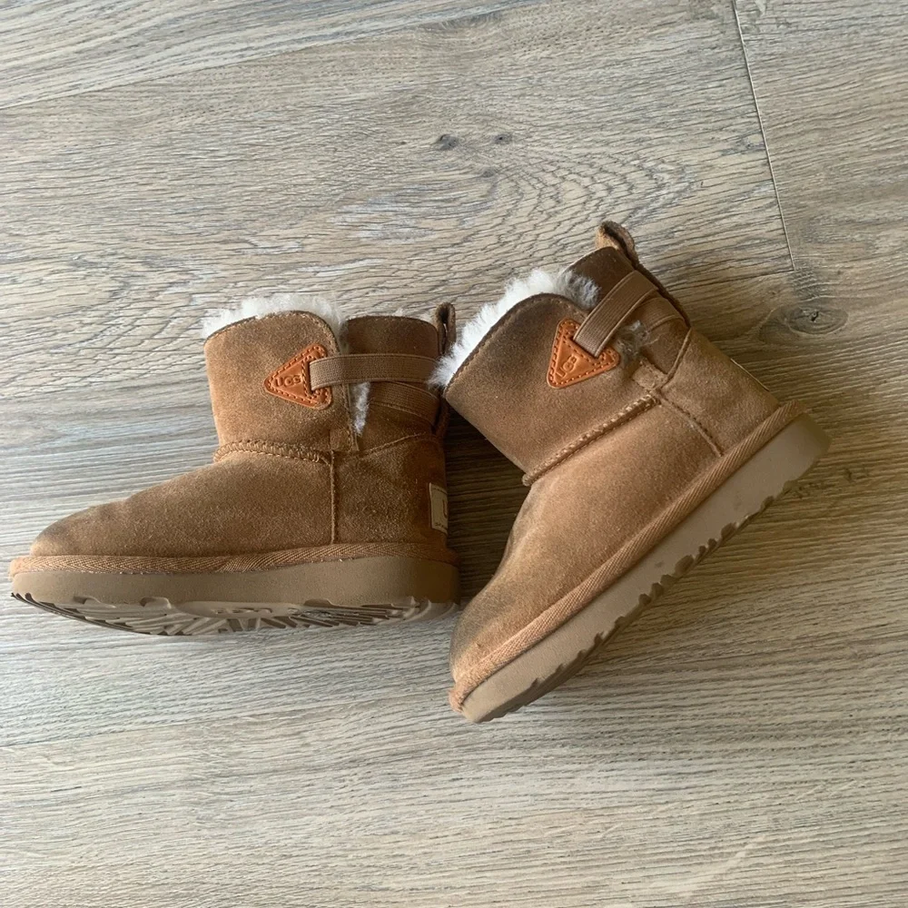 UGG Chestnut Kids Shearling-Lined Suede Boots